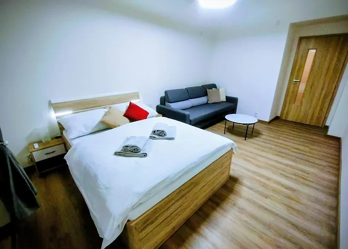 2 - With Terrace And Free Parking Apartmán