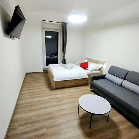 2 - With Terrace And Free Parking * Praha