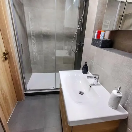 2 - With Terrace And Free Parking Praha