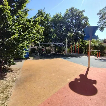 2 - With Terrace And Free Parking